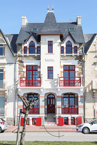 Rénovation de bâtiment ancien aux Sables d